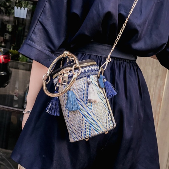 5⭐️ [HOST PICK] NEW Boho Straw Tassel Bag Purse - Picture 6 of 7